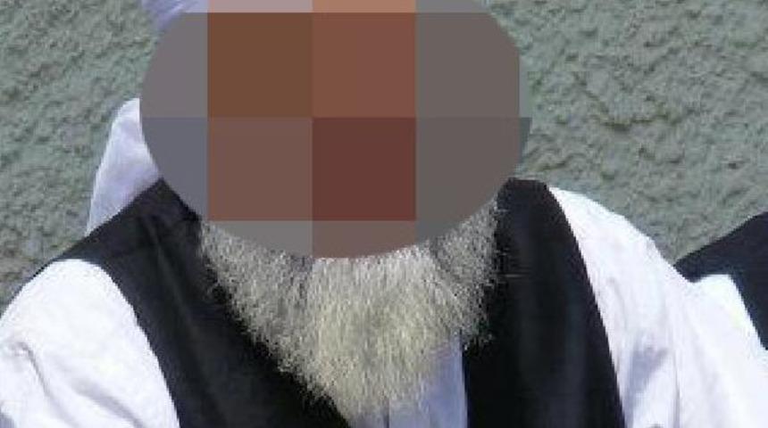 Kendini cemaatin 's&ouml;zde' halifesi olarak tanıtmış... M&uuml;ritlerine cinsel istismardan 70 yıl hapsi isteniyor!