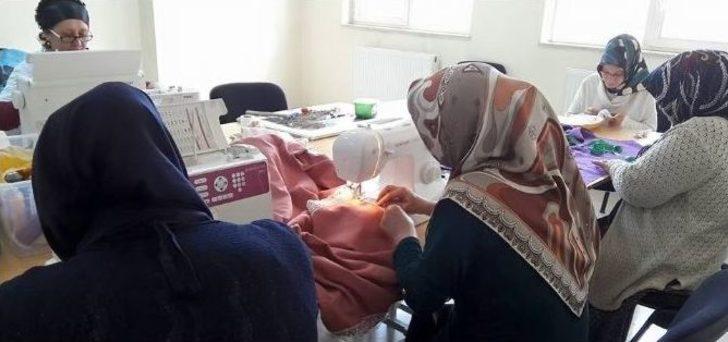 Esmek, Sektörlere Ara Eleman Yetiştiriyor G3