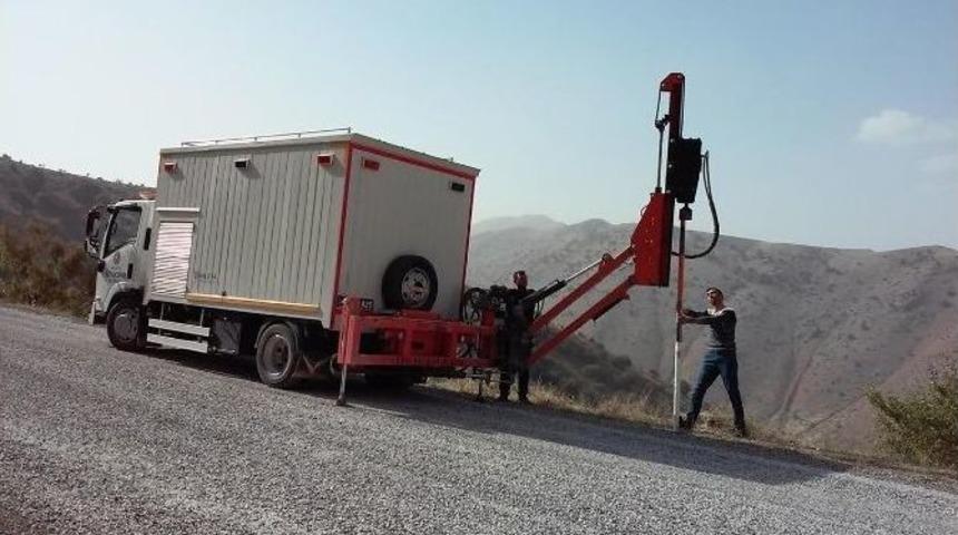 Yollar G&uuml;venli Hale Getiriliyor