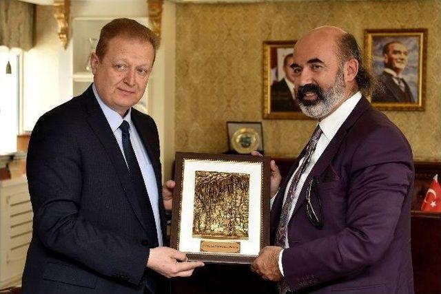 Kayak Federasyonu Başkanı Yarar G&uuml;m&uuml;şhane&rsquo;de 2