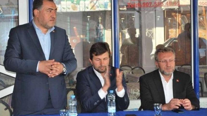 Nazlı Ve Tan&rsquo;a Pazarlar&rsquo;da Coşkulu Karşılama