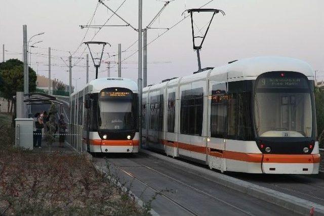 Eskişehir’de Tramvay Ekvatorun Çevresini 465 Kere Dolandı