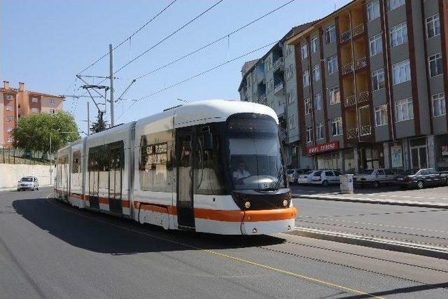 Eskişehir’de Tramvay Ekvatorun Çevresini 465 Kere Dolandı