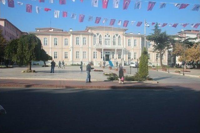 Tapdk’nın ’yılbaşı Sepeti’ Kararı Büfe Sahiplerine Yaradı