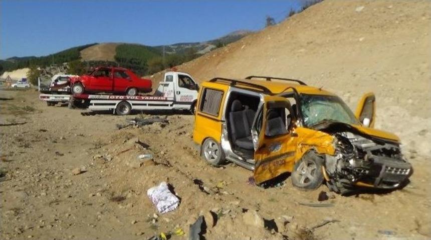 Isparta’da Trafik Kazası: 5 Yaralı