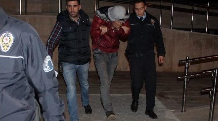 7 Kez Cep Telefonu Hırsızlığı Yapan Zanlılar Tutuklandı