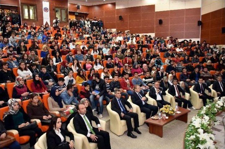 Tarihçi Talha Uğurluel Gümüşhane’de G1