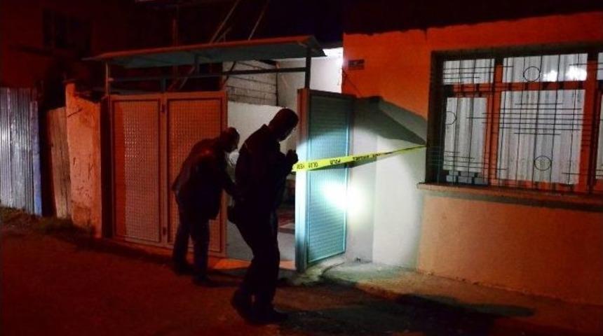 Yengesini Tüfekle Ağır Yaraladı