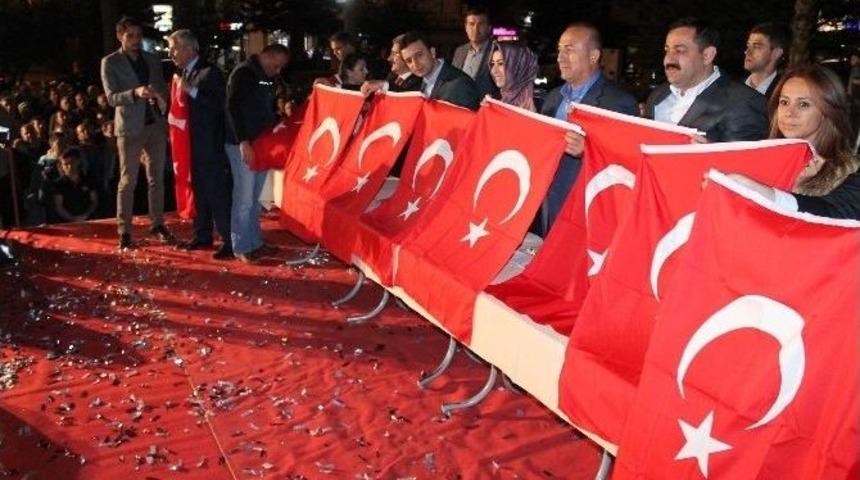 &Ccedil;avuşoğlu: "sigaraya Zam, G&uuml;brede Ve Yemde Kdv Kalkacak"