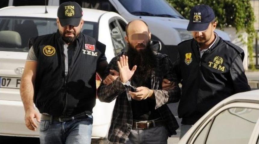 Antalya&rsquo;da Işid Operasyonu: 2&rsquo;si Rus 20 G&ouml;zaltı