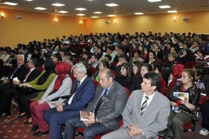 400 Öğrenci Arasında Doktor, Vali Ve Kaymakam Olmak İsteyen Çıkmadı G3