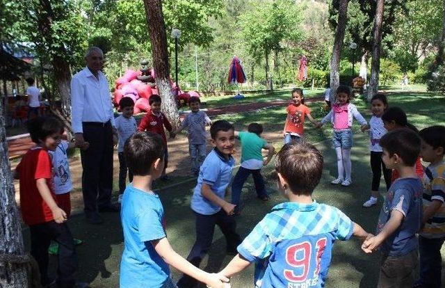 Çocuklara Yapılan En Büyük Haksızlık Onlara Güvenmemek