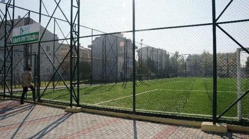 Alikahya&rsquo;daki Spor Tesislerine Zarar Verdiler