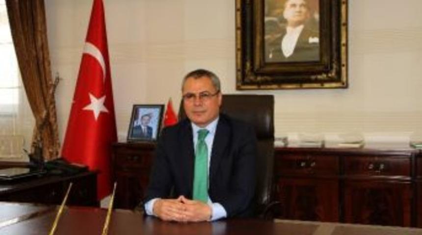 Vali Deniz, Şehit Uzman &Ccedil;avuş Caner &Ccedil;elik İ&ccedil;in Taziye Mesajı Yayınladı