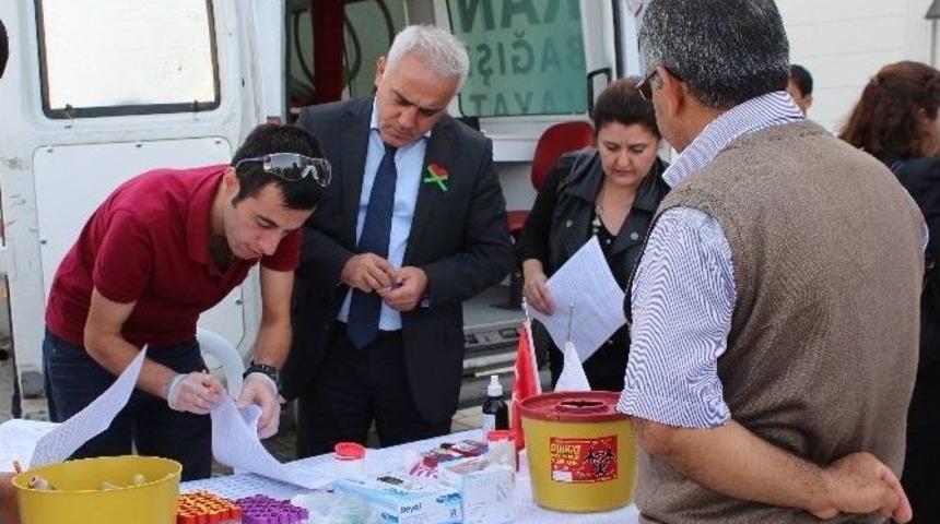 &Ouml;ğretmenlerden Kan Bağışı