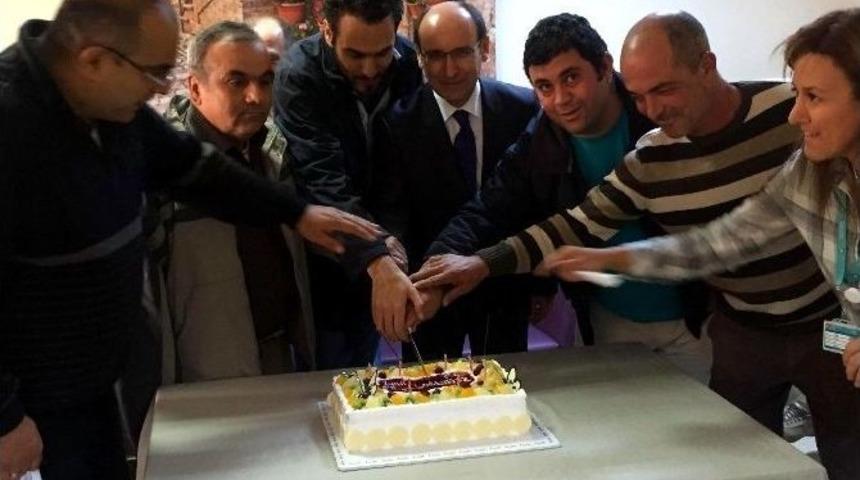 S&ouml;ke Toplum Ruh Sağlığı Merkezinde Doğum G&uuml;n&uuml; Kutlaması
