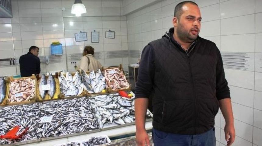 &Ccedil;anakkale&rsquo;de Balık Tezgahlarında Bolluk Yaşanmıyor