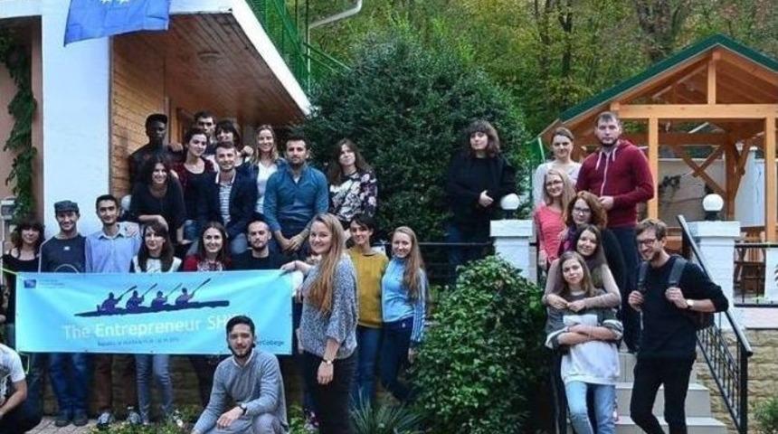 Aziziyeli Gen&ccedil;lerden Moldova Ziyareti