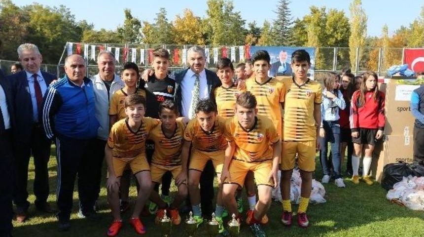 Başkan Çelik’ten Amatör Spora Büyük Destek