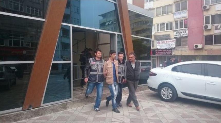 &Ccedil;alıntı Ara&ccedil;la 50 Bin Liralık İnşaat Malzemesi &Ccedil;aldılar