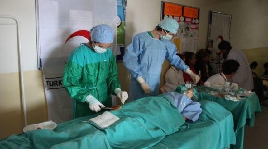 Kızılay Haftasına Buruk Kutlama