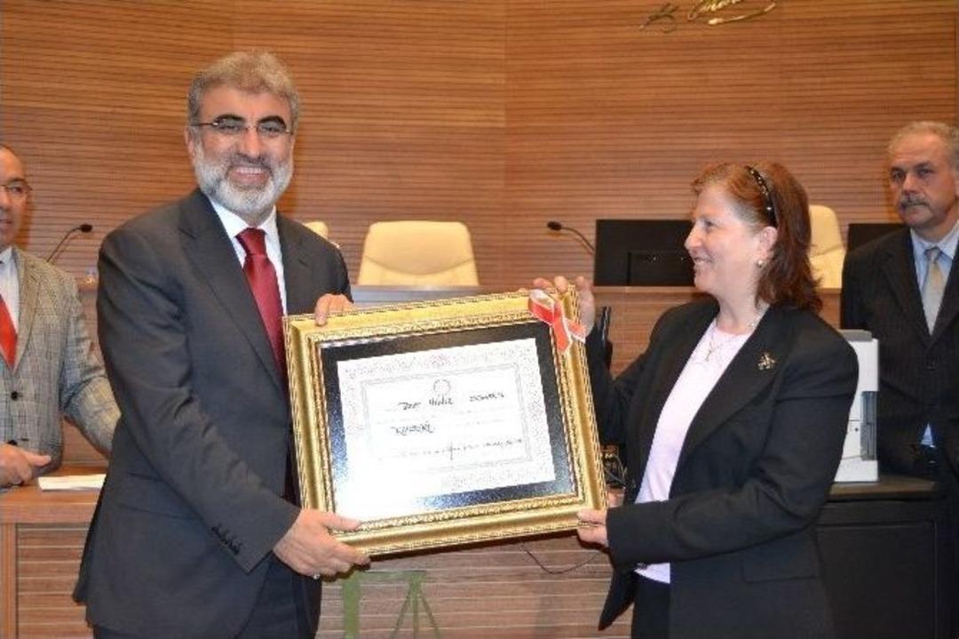 Ak Parti Kayseri Milletvekilleri Mazbatalarını Aldı