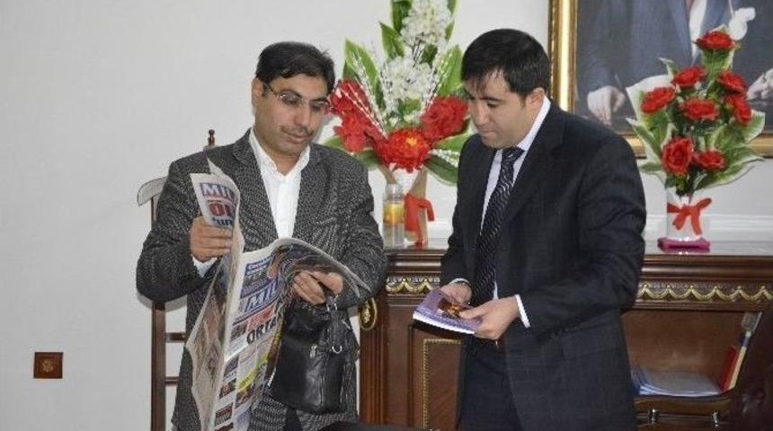 Viranşehir&rsquo;li Şair Ve Yazar&rsquo;dan, Kaymakam Citer&rsquo;e Ziyaret&rlm;