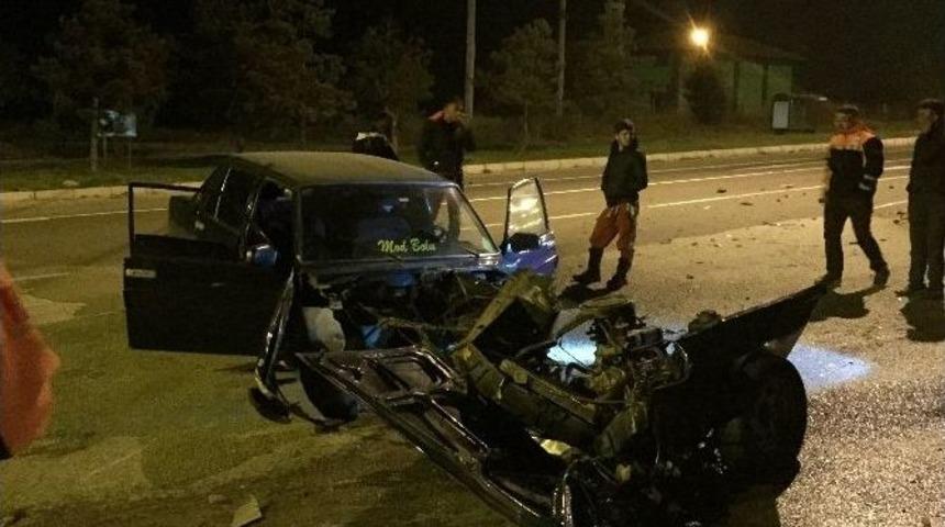Bolu&rsquo;da Trafik Kazasında 3 Kişi &Ouml;l&uuml;mden D&ouml;nd&uuml;