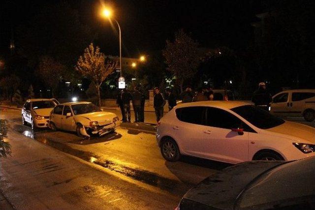 Konya’da Trafik Kazası: 3 Yaralı