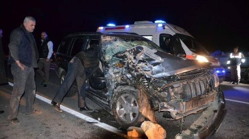 &Ccedil;orum&rsquo;da Trafik Kazası: 3 Yaralı