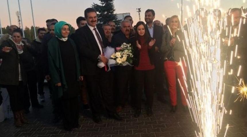 Milletvekilleri Başkente Doğru Yola &Ccedil;ıkıyor