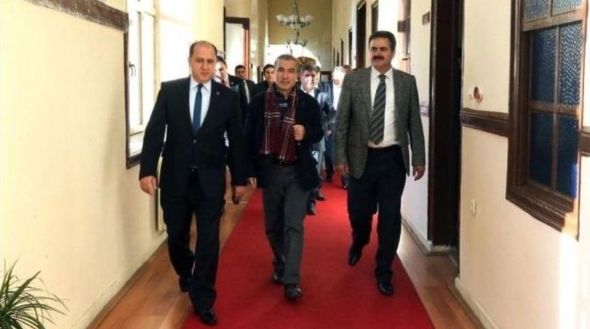 Bostancı İle İpek&rsquo;ten Vali &Ccedil;omaktekin&rsquo;e Ziyaret