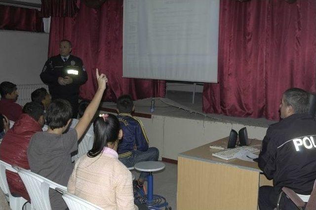 Malkara Polisinden Öğrencilere Trafik Eğitimi