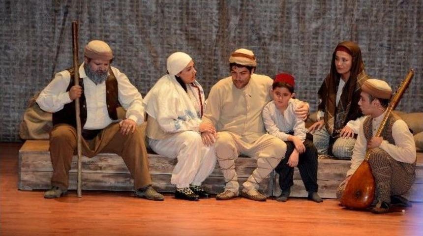 Mersin Şehir Tiyatrosu, Perdelerini &ldquo;eski &Ccedil;arıklar&rdquo; Oyunuyla A&ccedil;tı