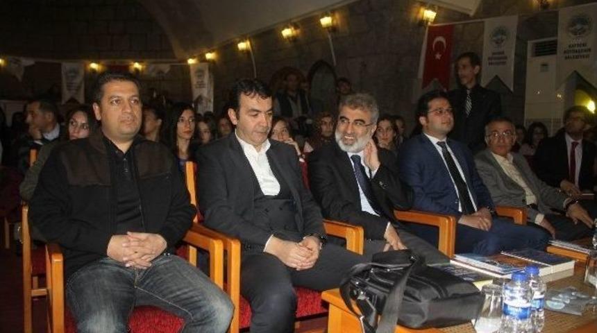 Yıldız, Yazarlık Okulu A&ccedil;ılışına Katıldı