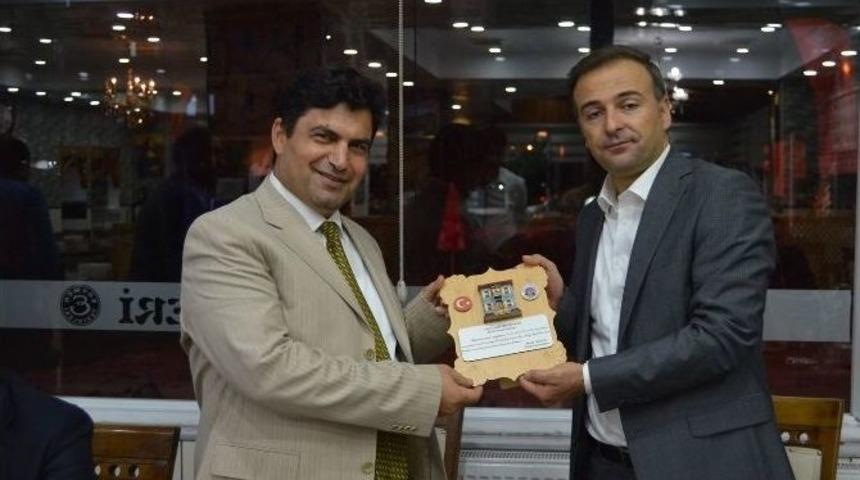 İl&ccedil;e Emniyet M&uuml;d&uuml;r&uuml; Hakan Nakışyapar&rsquo;a Veda Yemeği