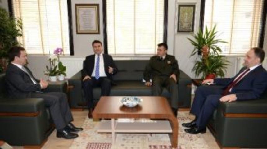 Başkan D&uuml;ndar, Kaymakam &Uuml;nl&uuml;&rsquo;y&uuml; Ziyaret Etti