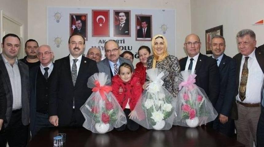 Ak Partili Vekiller 2 G&uuml;nde 11 İl&ccedil;eyi Ziyaret Etti