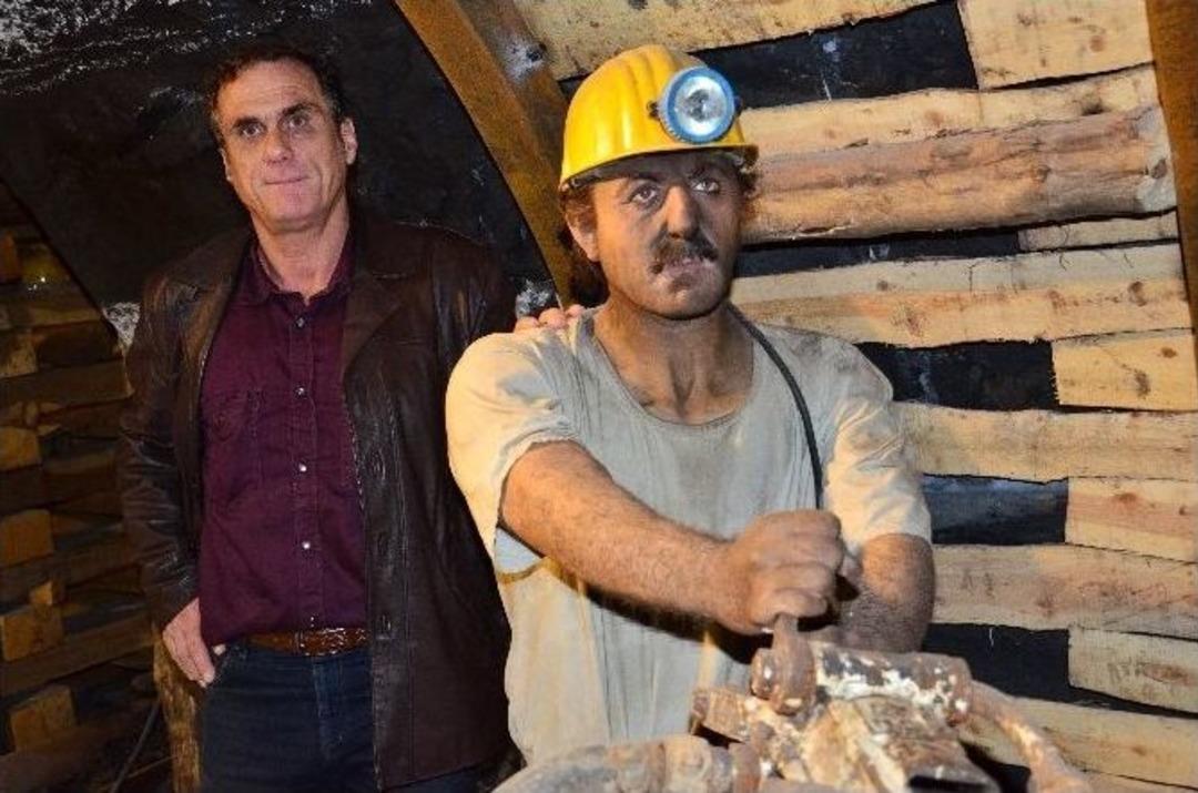 Madenci Heykelleri M&uuml;zede Madenciliği Canlandırıyor