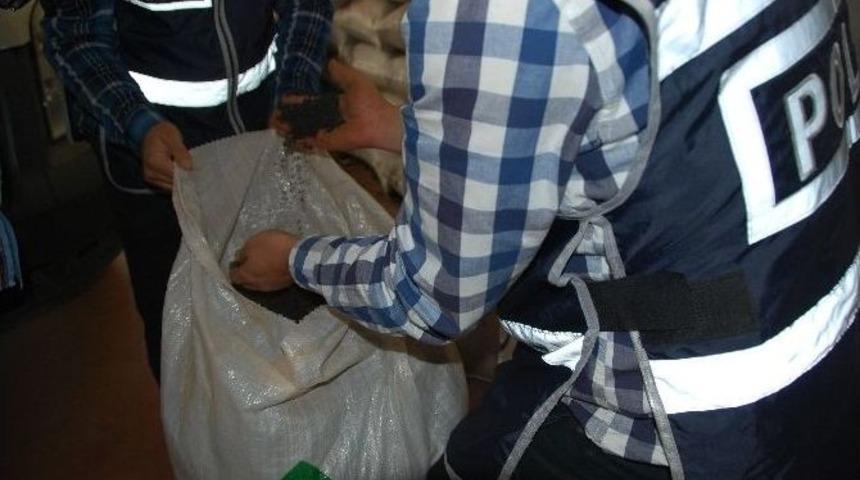 Gaziantep&rsquo;te 21 Ton Ka&ccedil;ak &Ccedil;ay Ele Ge&ccedil;irildi