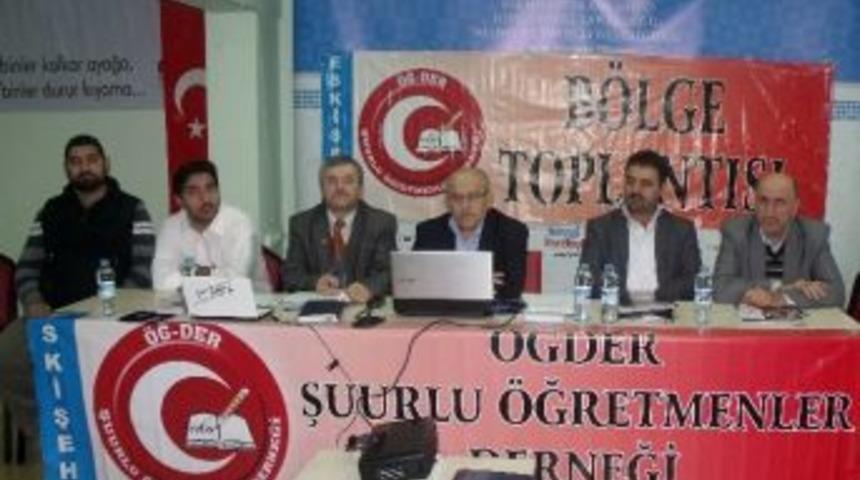 Bakan Avcı&rsquo;ya Cuma Namazı İ&ccedil;in Mesai Ayarlanması &Ccedil;ağrısı