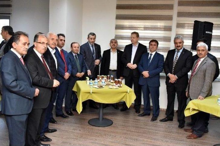 Yeni Dünya Vakfı Gümüşhane Temsilciliği Açıldı G3