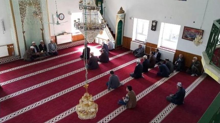 Şehit Polis Memuru Yaşar Uysal İ&ccedil;in Mevlit Okutuldu