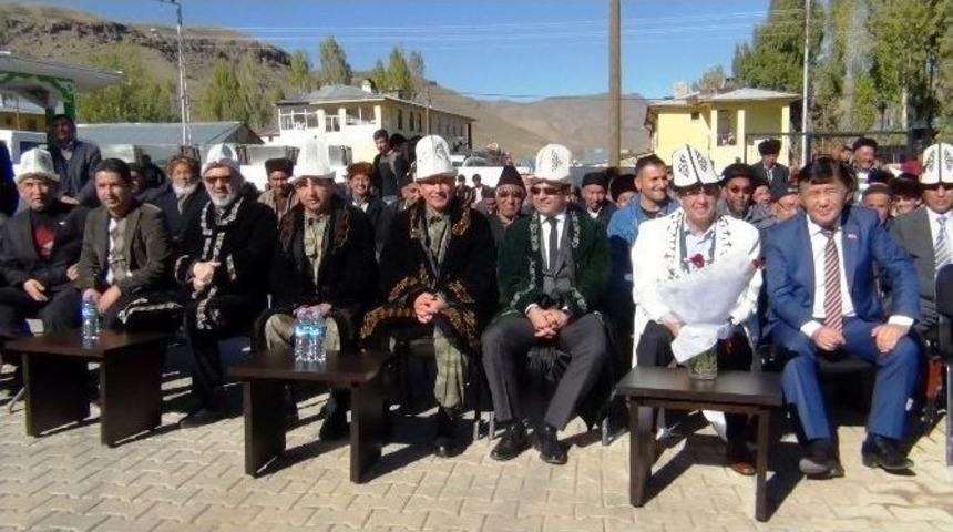 Kırgızistan Cumhuriyeti Ankara B&uuml;y&uuml;kel&ccedil;isi Erciş&rsquo;te Cami A&ccedil;tı