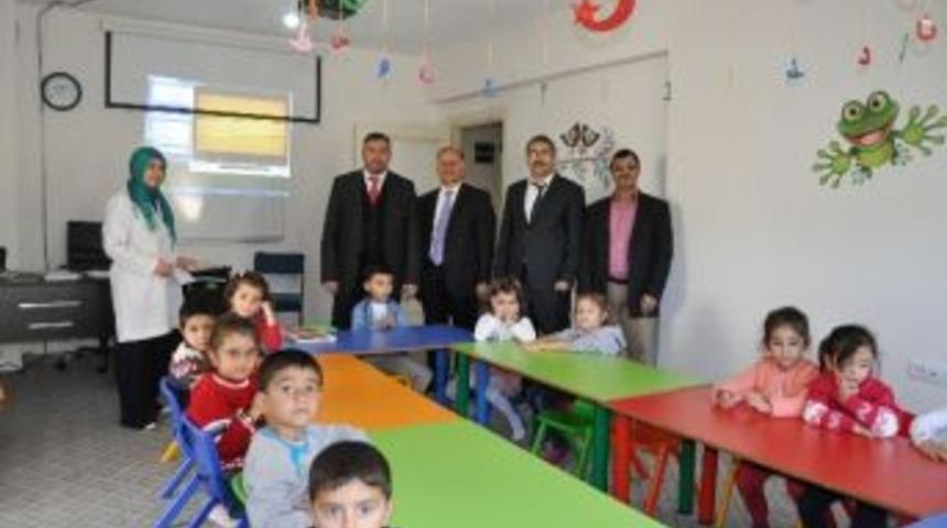 İl M&uuml;ft&uuml;s&uuml; C&uuml;neyt Kulaz Minik Y&uuml;reklerle Buluştu