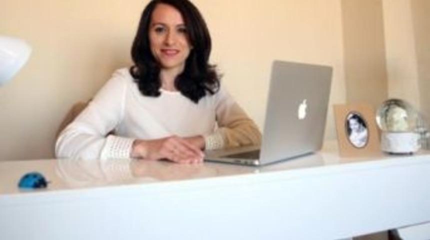 T&uuml;rkiye Gen&ccedil;lik Ve Spor Konfederasyonu Eskişehir İl Başkanı Azize Yasemin Paşalıgil G&ouml;revden Aldı