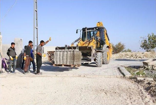 Aktoprak Mahallesi’nin Tamamına Kilit Taşı Yapılıyor