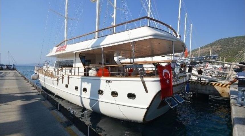 G&uuml;l Sulta, Denizle Buluştu