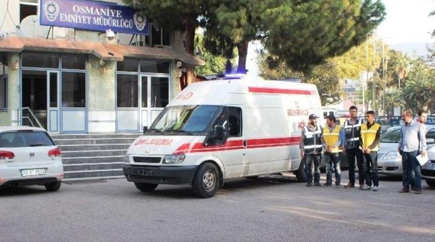Ambulans G&ouml;r&uuml;n&uuml;ml&uuml; Ara&ccedil;la Sigara Ka&ccedil;ak&ccedil;ılığı