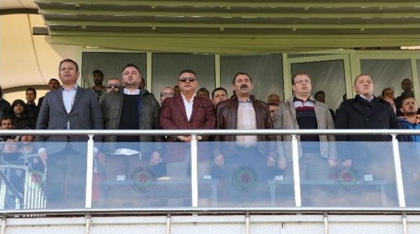 B&uuml;y&uuml;kşehir Liderden Puanı Kaptı 0-0